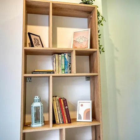 Lily's 6 By Bulgarentals -