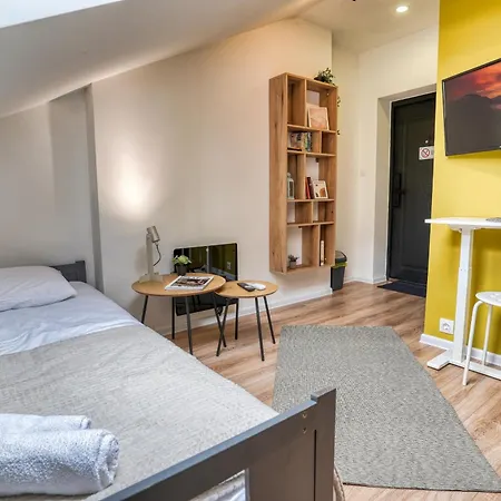 Lily's 6 By Bulgarentals - Apartment