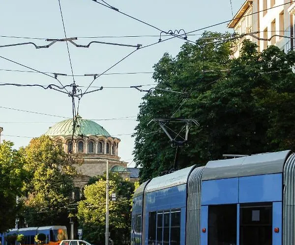 Lily's 6 By Bulgarentals - *