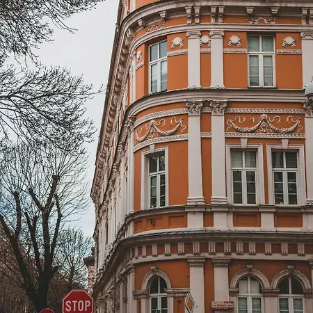 Lily's 6 By Bulgarentals - Apartment